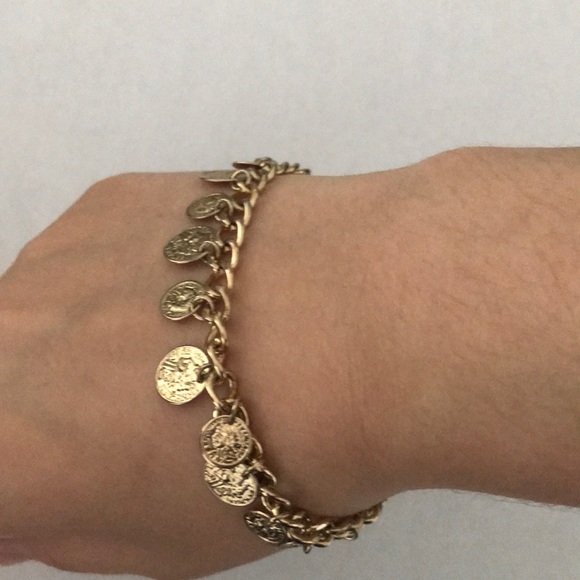 4 for 12$ gold forever 21 bracelet